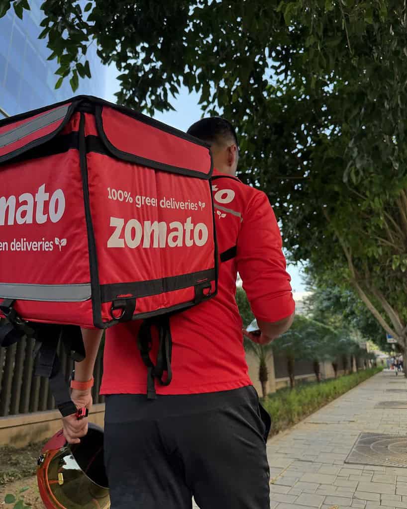 Zomato CEO Deepinder Goyal and Wife Gia Goyal Deliver Food for a Day: A Hands-On Experience 3 Deepinder Goyal