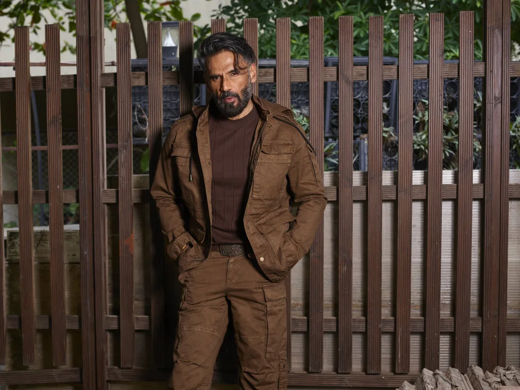 Suniel Shetty Transforms into Fearless Vegda Ji in ‘Kesari Veer: Legends of Somnath’ Motion Poster Reveal 1 Suniel Shetty Suniel Shetty Transforms into Fearless Vegda Ji in ‘Kesari Veer: Legends of Somnath’ Motion Poster Reveal