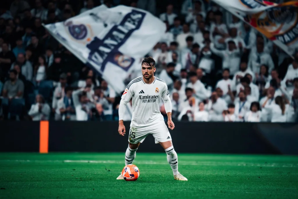 Real Madrid Secure Raúl Asencio’s Future with €1 Billion Release Clause in New Contract 1 Real Madrid Secure Raúl Asencio’s Future with €1 Billion Release Clause in New Contract
