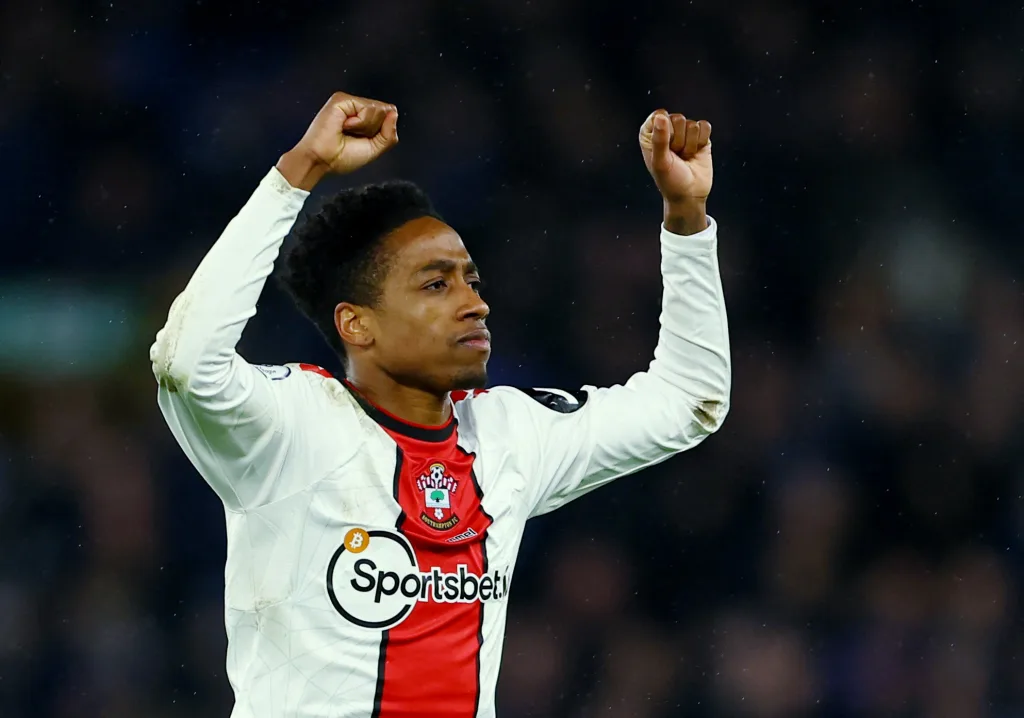 Kyle Walker-Peters Completes West Ham Medical: Three-Year Deal Sealed After Besiktas U-Turn 1 Kyle Walker-Peters Completes West Ham Medical