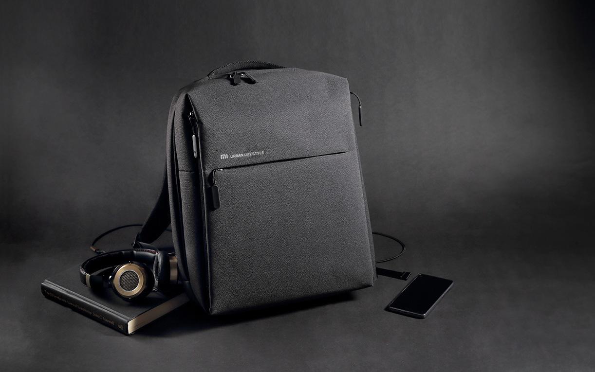 Top Smart Backpacks To Buy This Season Top Smart Backpacks To Buy This Season