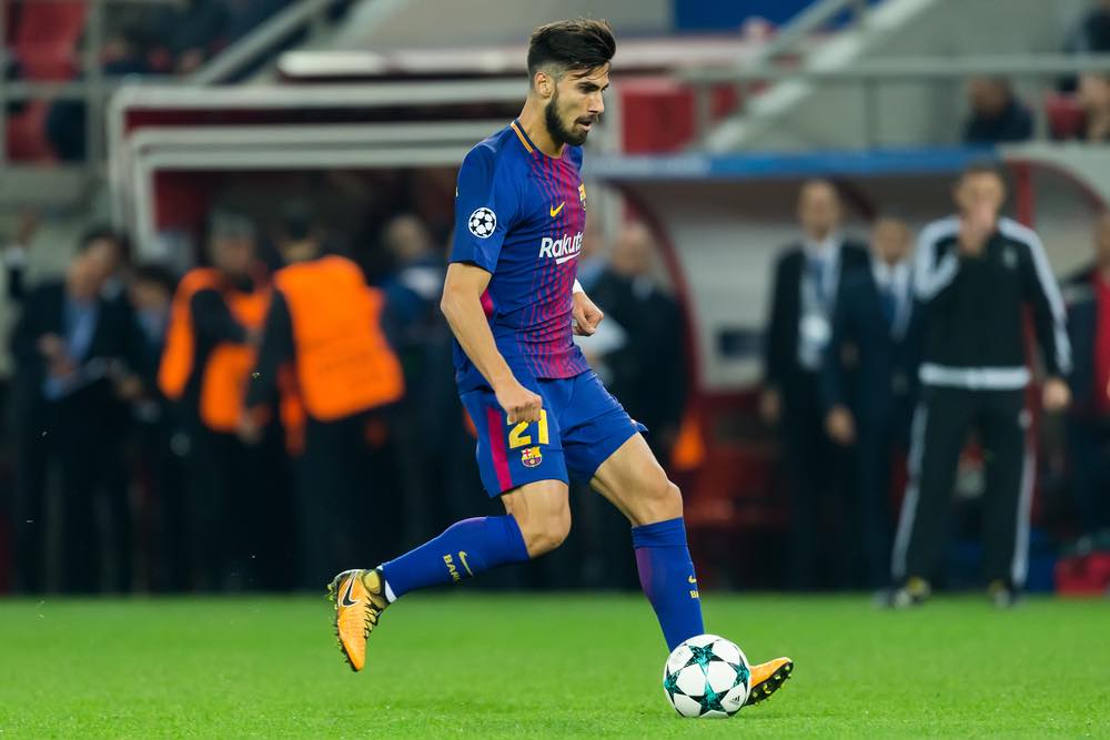 Andre Gomes Everton signs Andre Gomes on a season-long loan from Barcelona