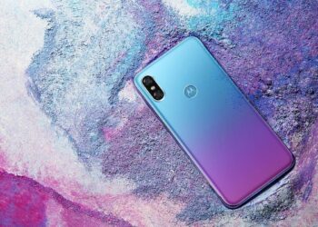 Moto P30 with iPhone X notch & Snapdragon 636 released