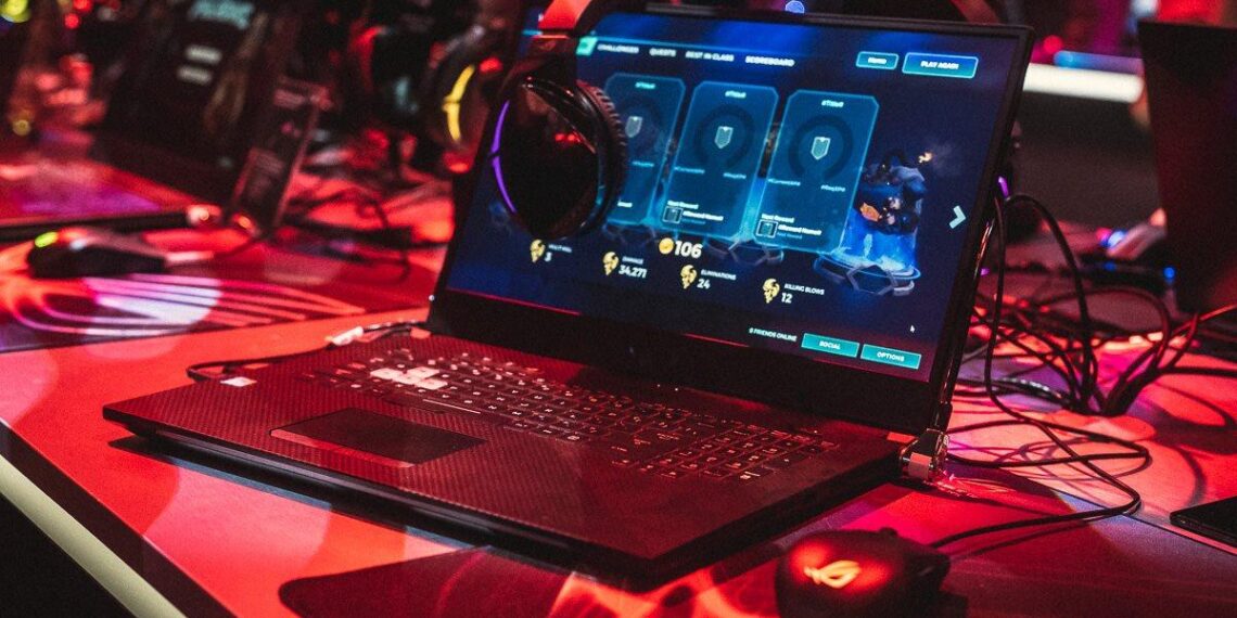 ASUS ROG Strix Scar II with 17.3-inch Display launched