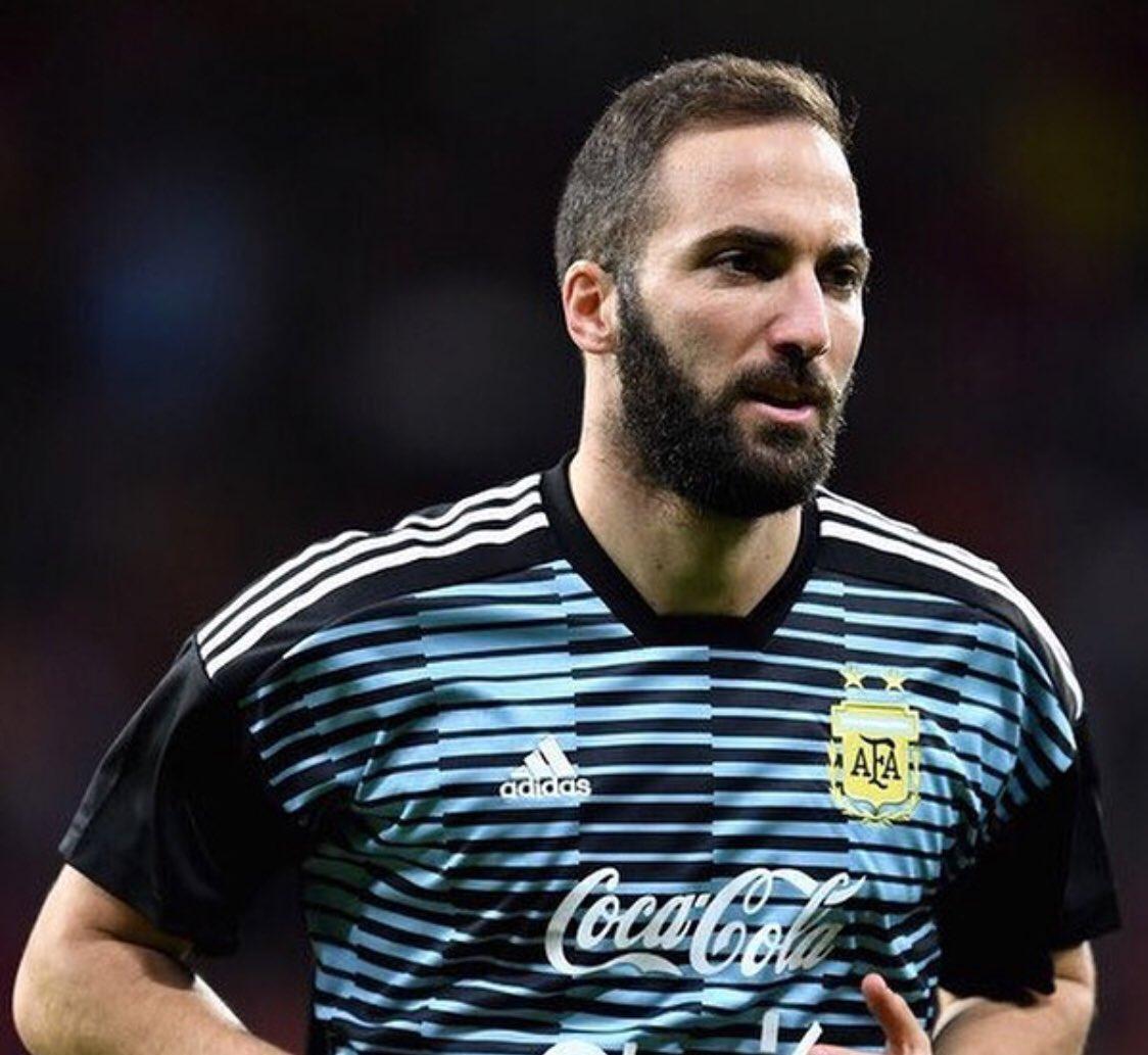 Chelsea agrees Gonzalo Higuain loan deal to move with Juventus
