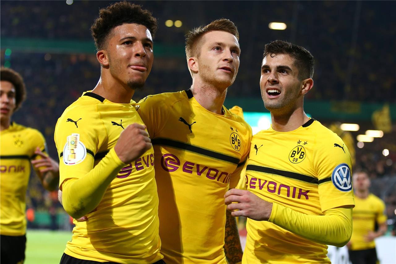 Jadon Sancho with Marco Reus and Pulisic