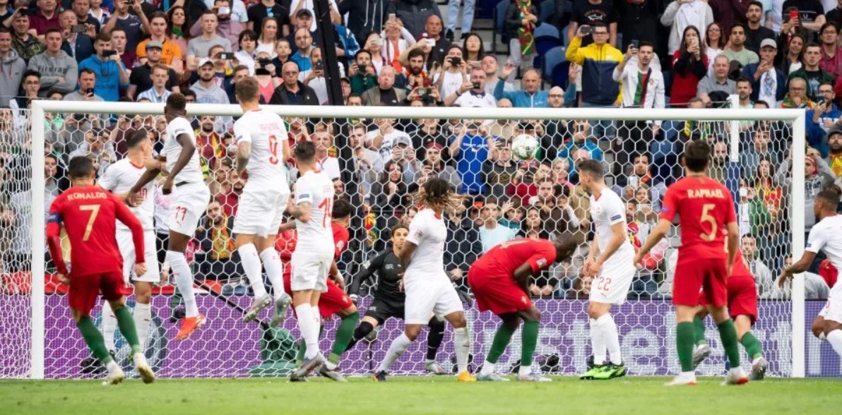 Cristiano Ronaldo freekick