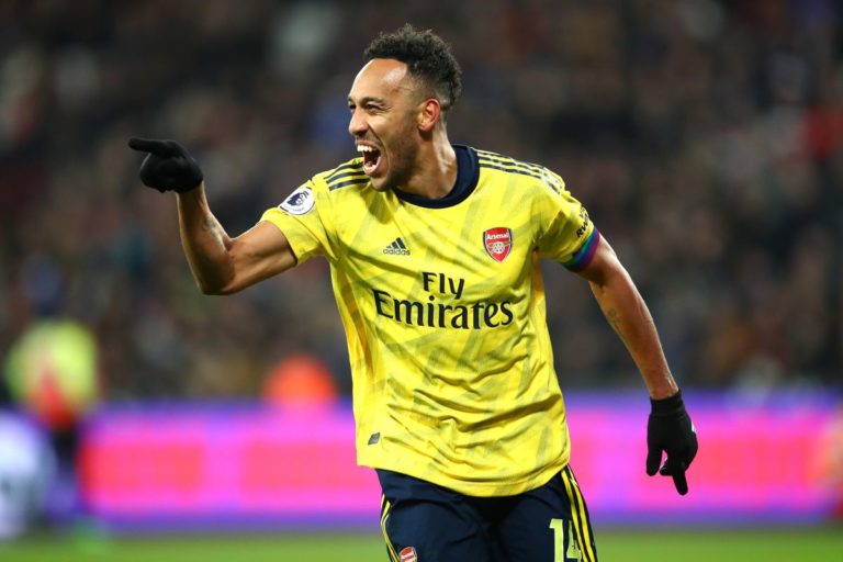 Barcelona plan to replace injured Suarez with Aubameyang