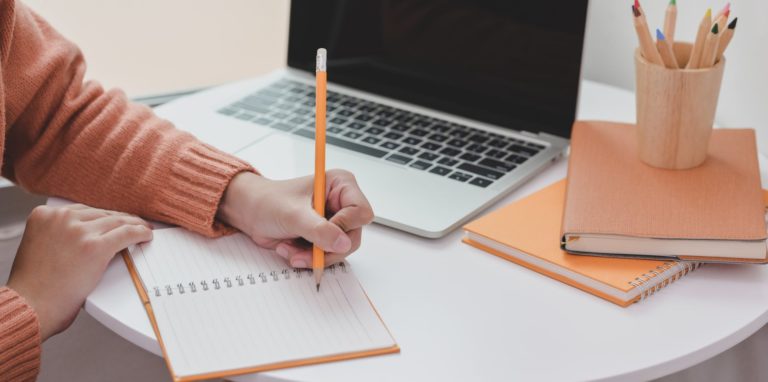 Take practice tests and pass your Microsoft MS-900 certification exam with no flaws!