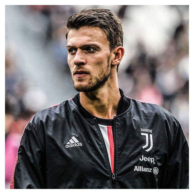 Juventus defender Rugani tests positive for coronavirus but is currently asymptomatic