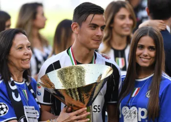 dybala and oriana