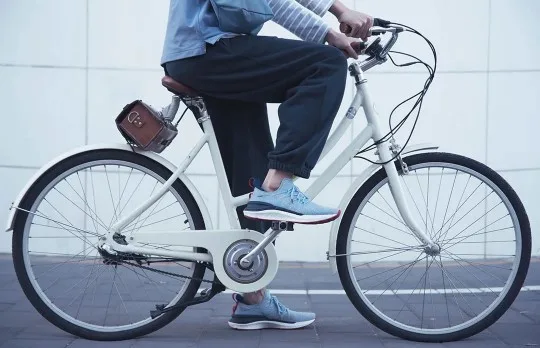 Sneakers-4_TechnoSports.co.in