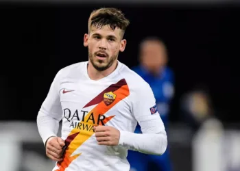 Carles Perez says Barcelona ‘prefer to spend millions’ than trusting their youngsters