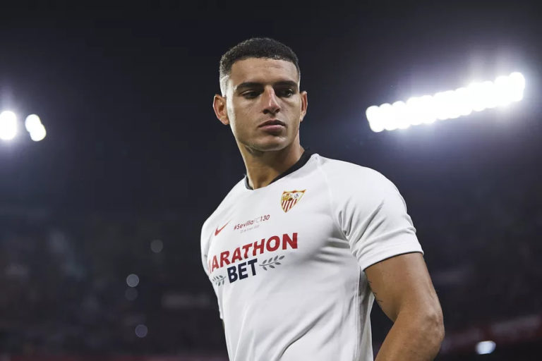 Barcelona eyes on Sevilla defender Diego Carlos