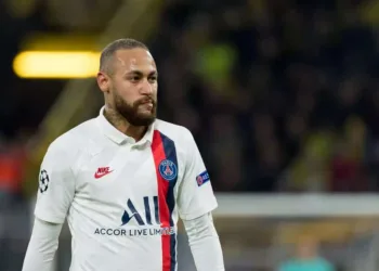 Neymar should choose between money and happiness