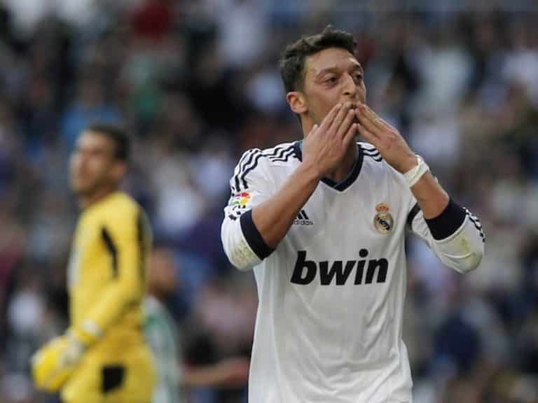 Ozil wanted to sign for Barcelona but instead joined Real Madrid