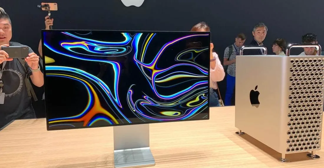Apple-Pro-Display-XDR-1_TechnoSports.co.in