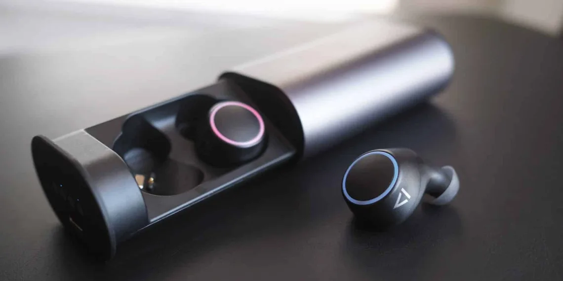 Creative Outlier Air TWS 4-TechnoSports.co.in