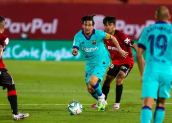 Messi scores 20 goals for the 12th consecutive season as Barcelona thrashes Mallorca by 4-0