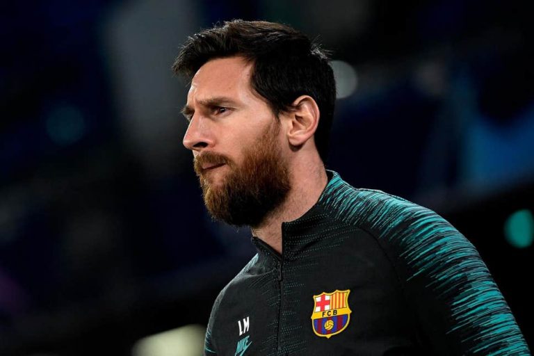 FC Barcelona CEO Oscar Grau mocked by fans outside Camp Nou offices