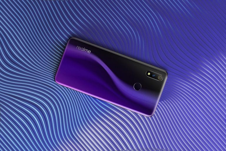Realme 3 Pro gets a new June 2020 update: brings new charging animation & more
