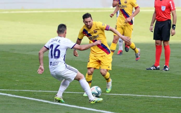 Messi equals Xavi's record of most assists in a single LaLiga season