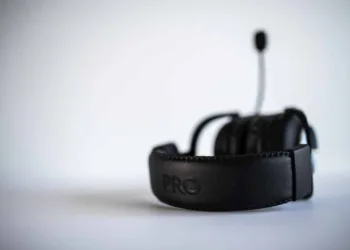 Logitech's Pro X Lightspeed Gaming Headset - 3_TechnoSports.co.in