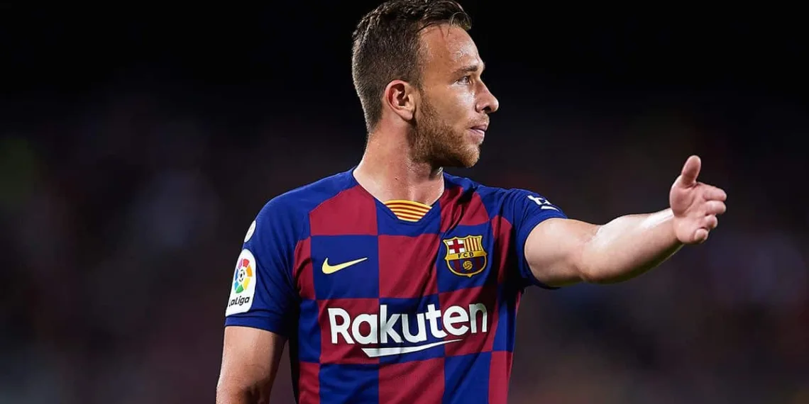 Arthur refuses back to get back to training, Barcelona opens disciplinary proceedings