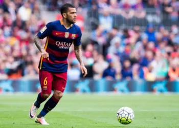 Dani Alves speaks up about Messi's words and what's wrong with Barcelona