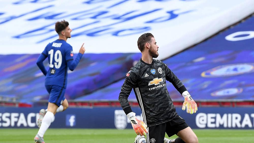 de gea Behind the scenes of Cavani's contract extension; De Gea Roma links false