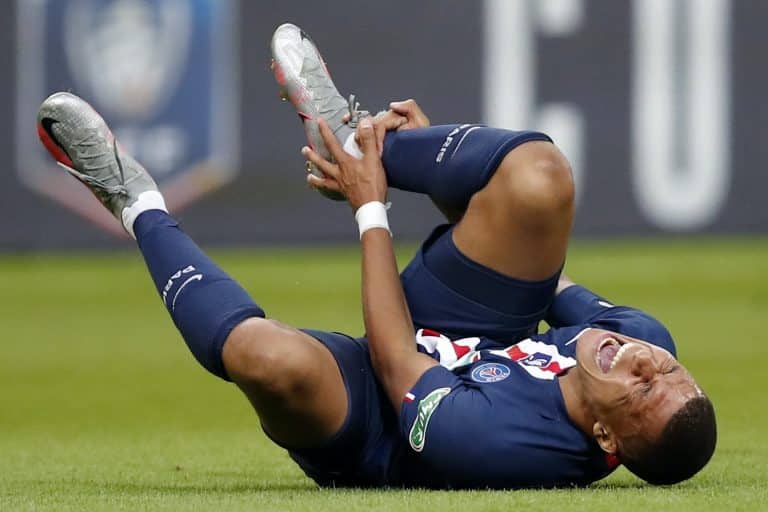 Kylian Mbappe suffers a serious ankle injury in Coupe de France final