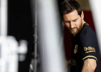 FC Barcelona unveils their away kit for the 2020-21 season: goes all black & gold