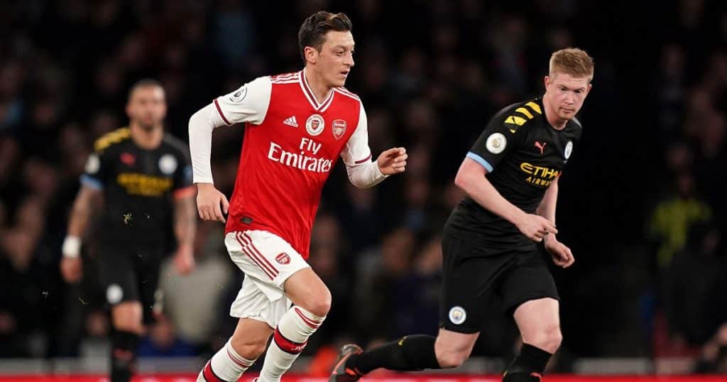 ozil de bruyne Ozil's agent slams Arsenal for not being loyal to his client