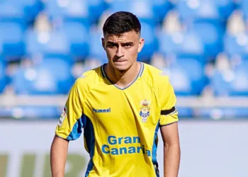 Barcelona's upcoming star Pedri is wanted by Borussia Mönchengladbach