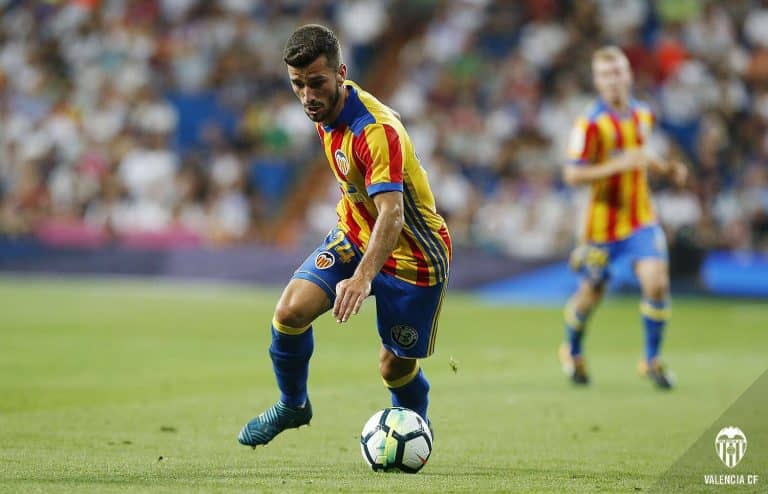Junior Firpo to be offloaded to Italy, Barça want funds to bring Jose Gaya