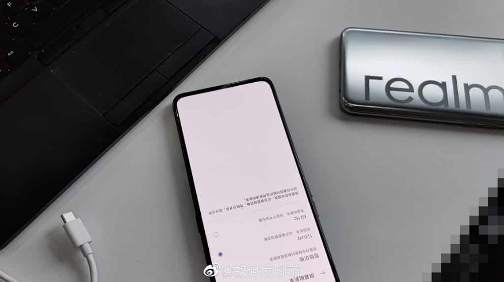 EfWIpa1U8AEEZdl 1 scaled e1597743186835 Realme might launch more phones with 4,500mAh battery and 65W fast charging soon