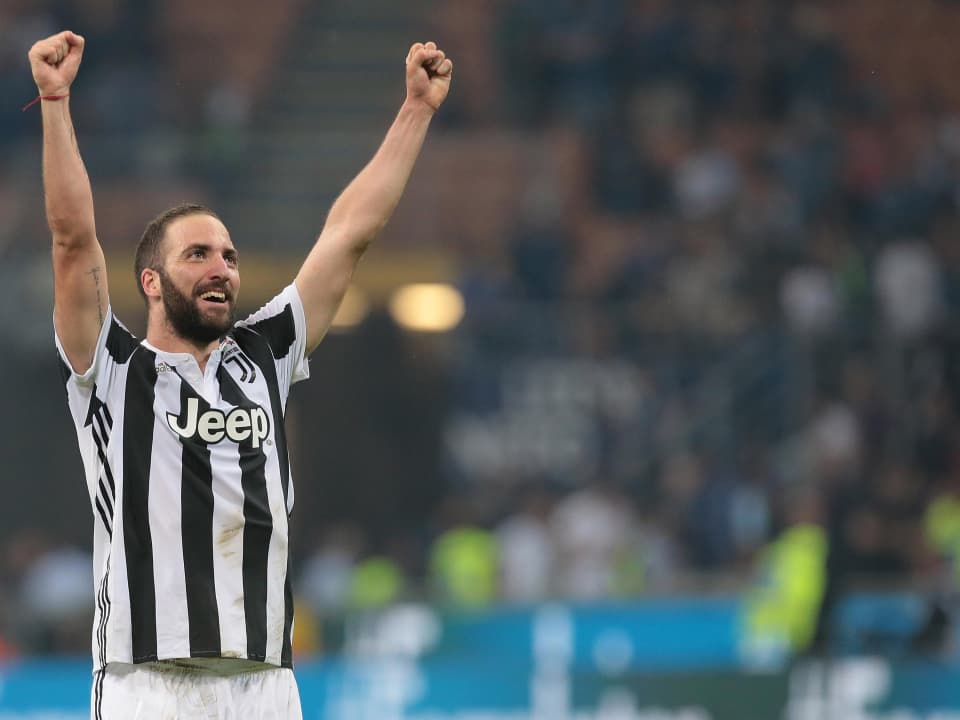 GettyImages 953410592 Andrea Pirlo confirms Gonzalo Higuain's exit from Juventus with Wolves showing interest