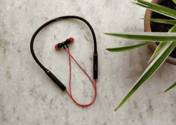 pTron Tangent Beats Bluetooth Neckband Review: One of the best under Rs.1,000