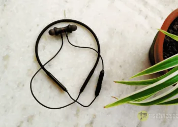 boAt Rockerz 305v2 Bluetooth Headphone Review: Better than OnePlus Bullets Wireless Z?