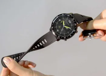Mobvoi launches TicWatch GTX SmartWatch in India_TechnoSports.co.in