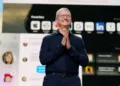 Apple's market cap uprising briefly broke $2 trillion