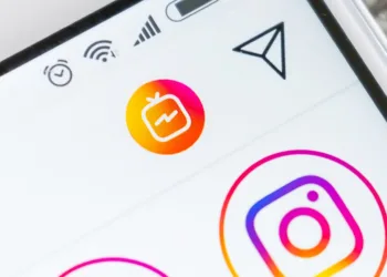 Instagram's latest update merges its DM with Messenger chats