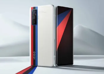 iQoo 5 and iQoo 5 Pro launched with 120Hz display, 120W fast charging and periscopic camera at $576