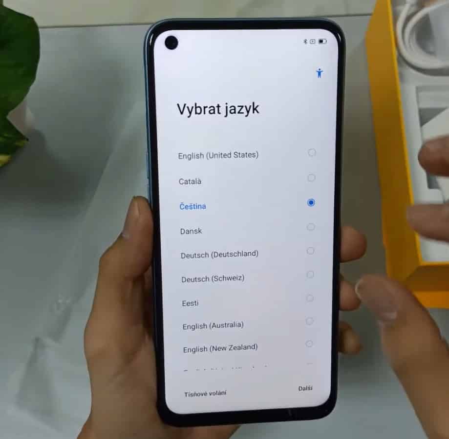 gsmarena 006 5 Live-hand image of Realme 7 is spotted with key specifications
