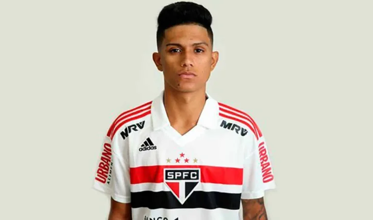 FC Barcelona confirms the signing of Gustavo Maia from Sao Paolo