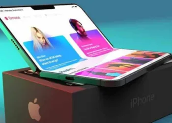 Folding iPhones are now one step closer to reality