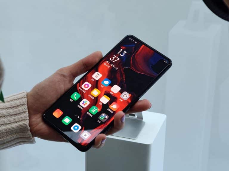Vivo V20 first look Confirms 44MP Selfie Camera and 5G Support