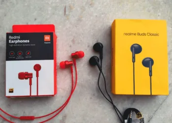 Redmi Earphones vs Realme Buds Basic: Which one is the best at Rs.399 ($5.41)