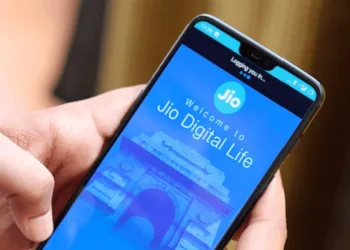 Reliance Jio to use $50 smartphone as a weapon to dominate in the Indian smartphone maarket_TechnoSports.co.in