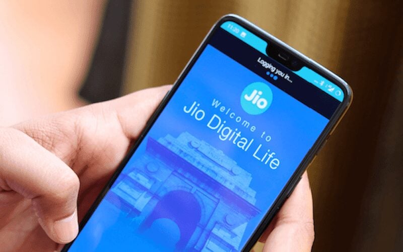 Reliance Jio to use $50 smartphone as a weapon to dominate in the Indian smartphone maarket_TechnoSports.co.in